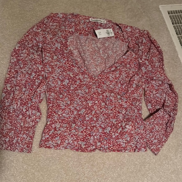 Abercrombie and Fitch top. New with tags - Picture 1 of 4